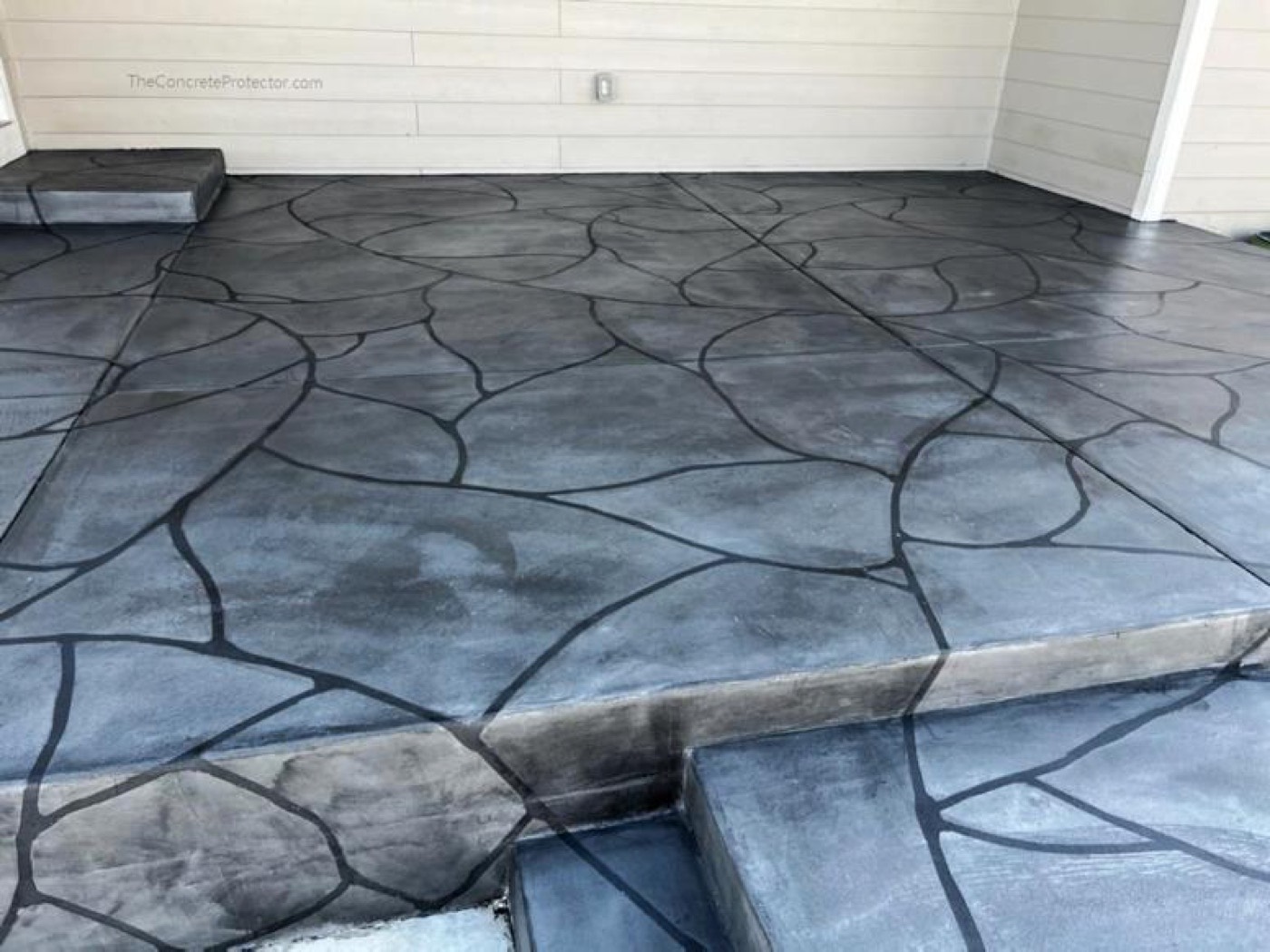 Flagstone look patio